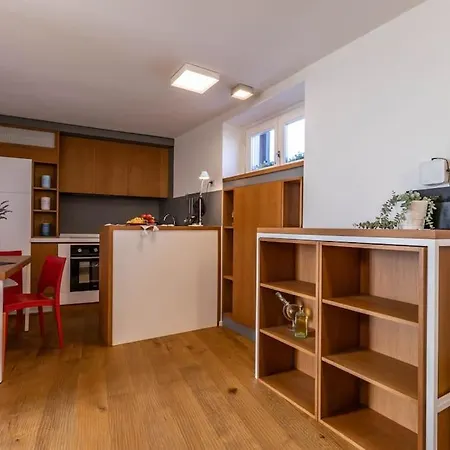 Cconforthotels Domus Venezia Apartament Bari