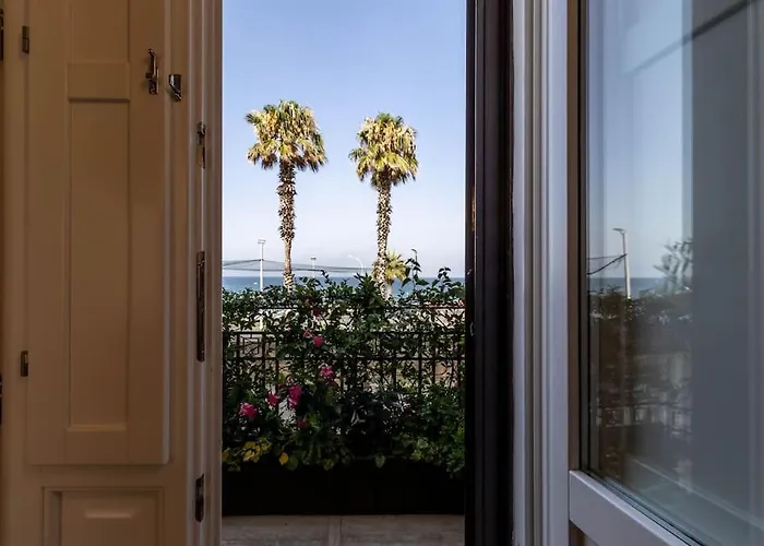 Cconforthotels Domus Venezia Бари